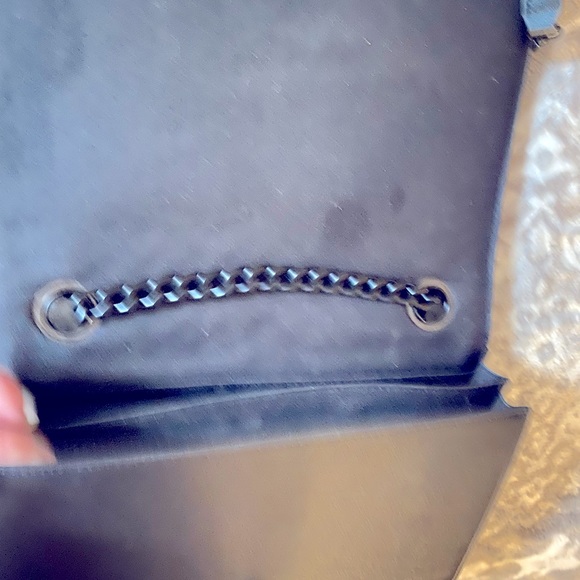 A̺͆l̺͆d̺͆o̺͆ 𝑐𝑟𝑜𝑠𝑠𝑏𝑜𝑑𝑦 𝑏𝑎𝑔 𝑤𝑖𝑡ℎ 𝑐ℎ𝑎𝑖𝑛 𝑠𝑡𝑟𝑎𝑝𝑠 - Picture 5 of 7